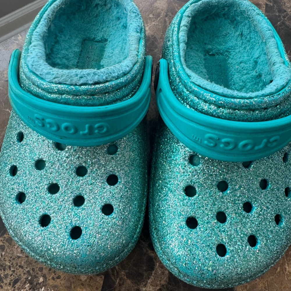 Crocs Toddler Glitter Lined Clogs Teal Size 7C